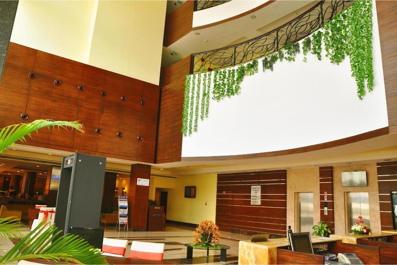 Gokulam Park Sabari-Siruseri Sipcot Chennai Extérieur photo